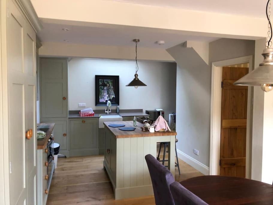 St Anthony'S, Bright Perkily Decorated 3 Bedroom House Ampleforth Buitenkant foto