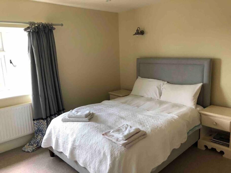 St Anthony'S, Bright Perkily Decorated 3 Bedroom House Ampleforth Buitenkant foto